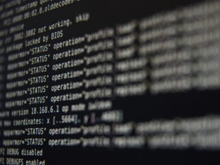 セキュリティ対策に必須！PC操作ログの種類やメリット・収集すべきログ・管理のポイントなどを解説