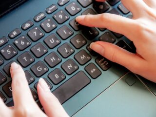 PCの遠隔操作とは？仕組みや方法・注意点・セキュリティ対策などを解説