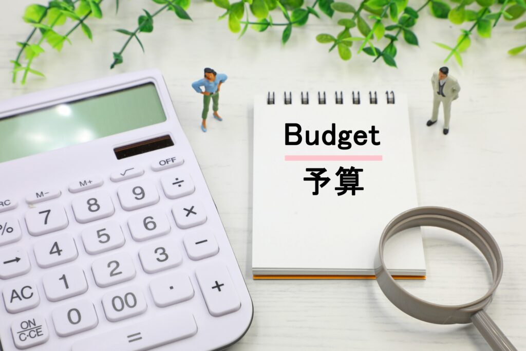 情シス予算はどう決める？費用の種類・相場・予算が少ない場合の対策まで解説